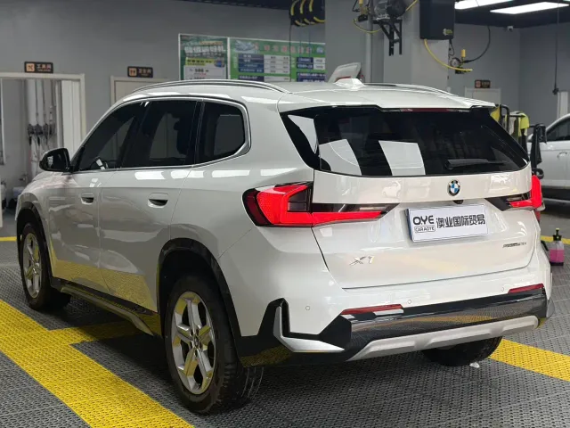 BMW X1 — Фото автомобиля 4