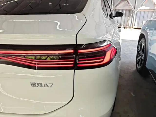 Geely Galaxy A7 — Фото автомобиля 7