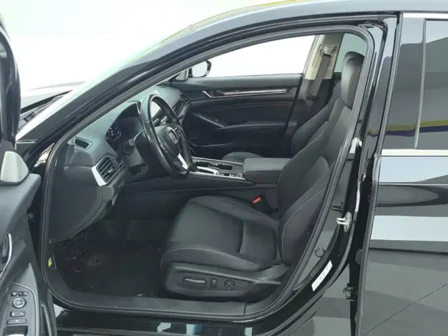 Honda Accord — Фото автомобиля 9