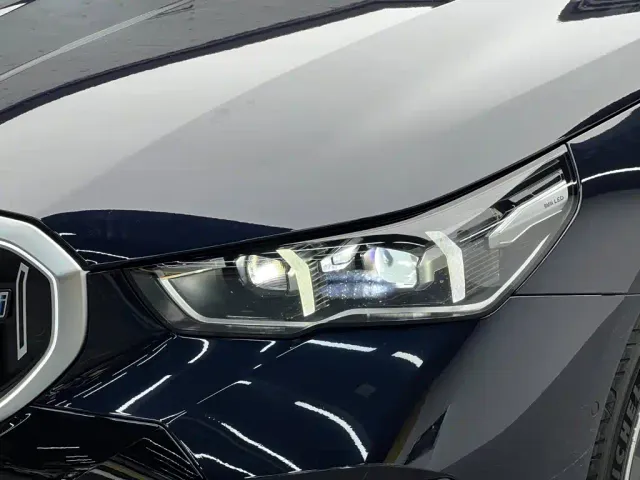BMW i5 — Фото автомобиля 9