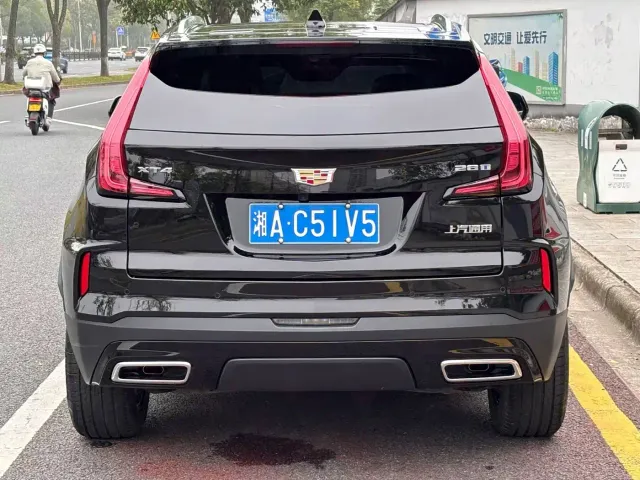 Cadillac XT4 — Фото автомобиля 9