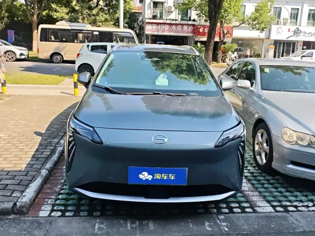 GAC Aion Y — Фото автомобиля 2