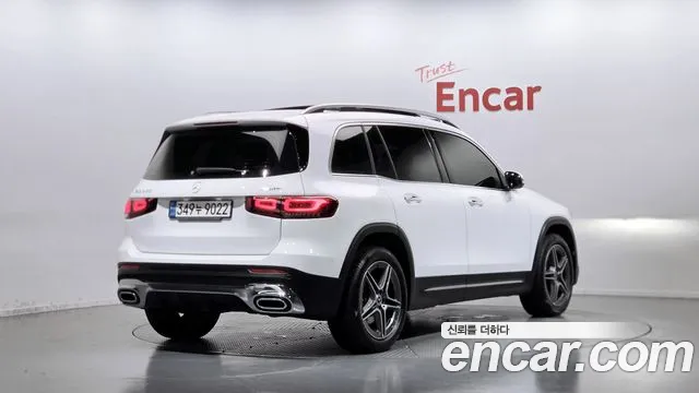 Mercedes-Benz GLB-Class — Фото автомобиля 2