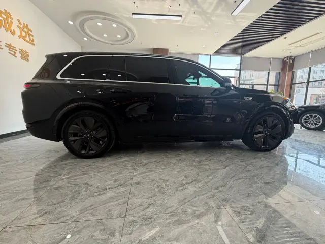 Li Auto L9 — Фото автомобиля 5