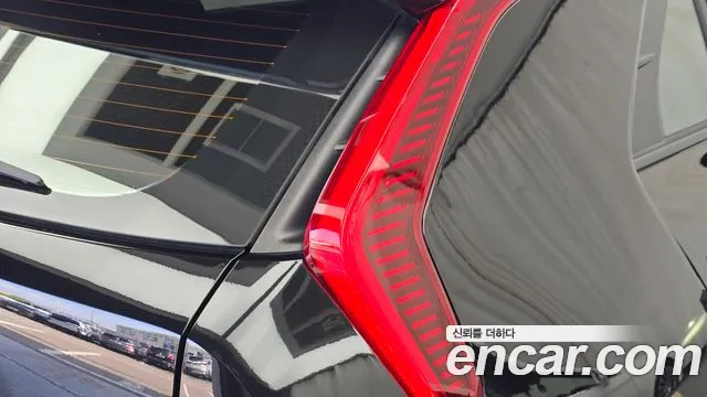Kia Niro The All New — Фото автомобиля 8