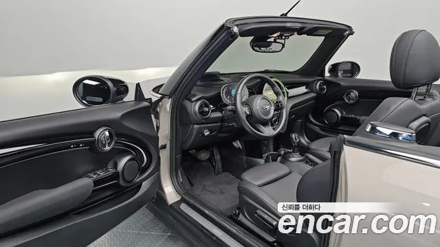 MINI Cooper Convertible — Фото автомобиля 15