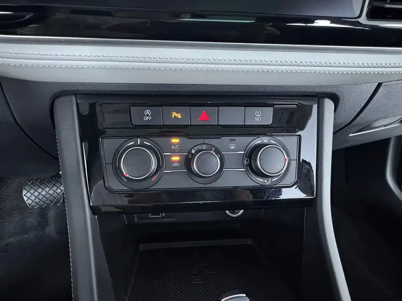 Jetta Jetta VS7 2022 280TSI Auto Progressive Edition — Фото автомобиля 13