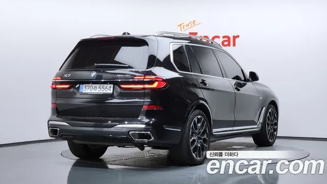 BMW X7 — Фото автомобиля 2