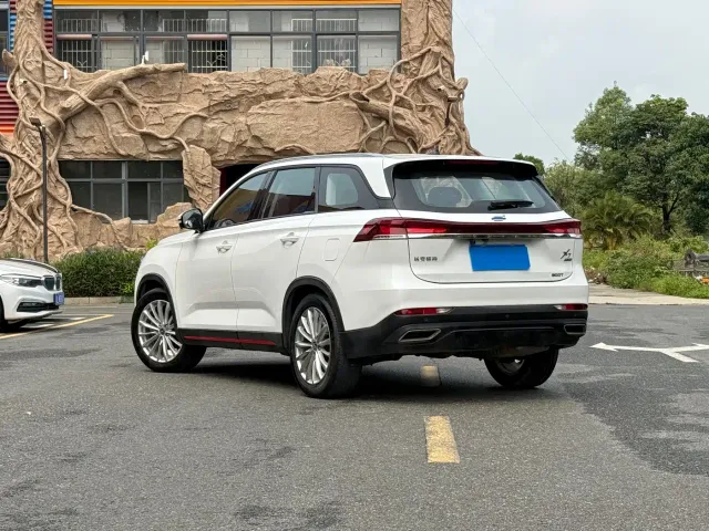 Changan X7 Plus — Фото автомобиля 4