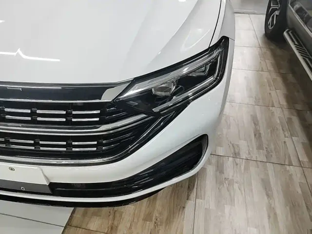 Volkswagen Sagitar — Фото автомобиля 23