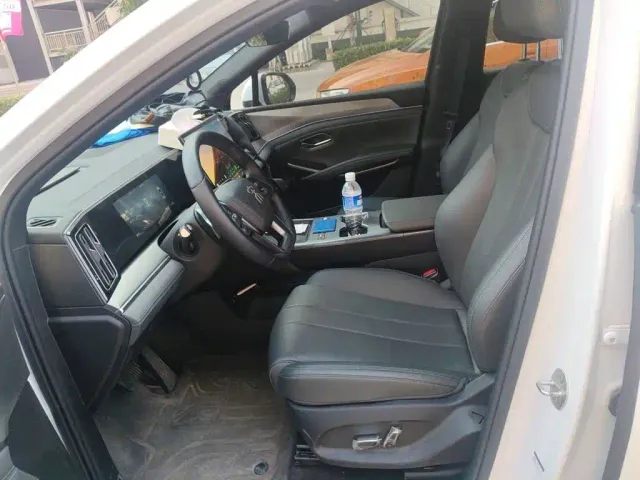 BYD Song L DM-i — Фото автомобиля 11