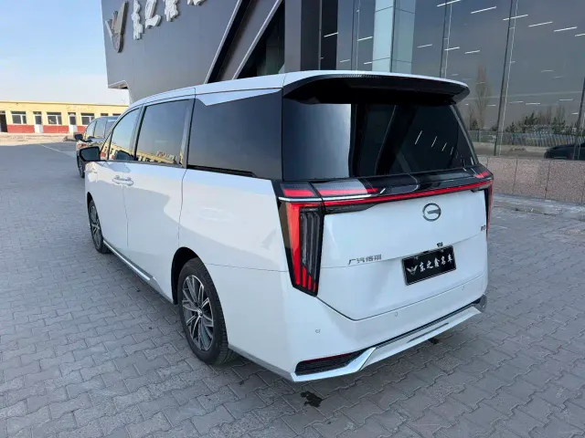 GAC Trumpchi M8 — Фото автомобиля 4
