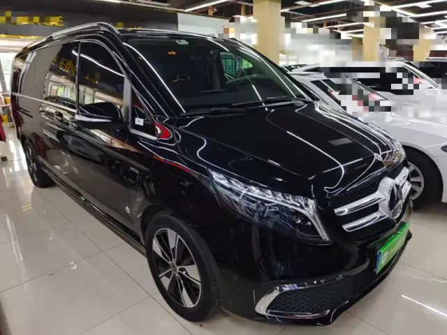 Mercedes-Benz V-Class — Фото автомобиля 3