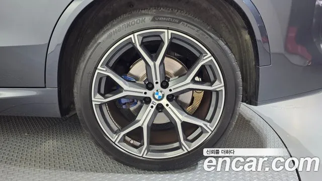 BMW X5 xDrive 40i M Sport — Фото автомобиля 18