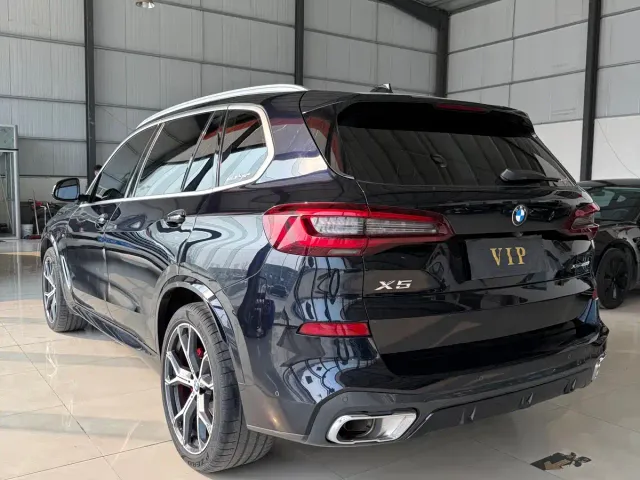 BMW X5 — Фото автомобиля 4