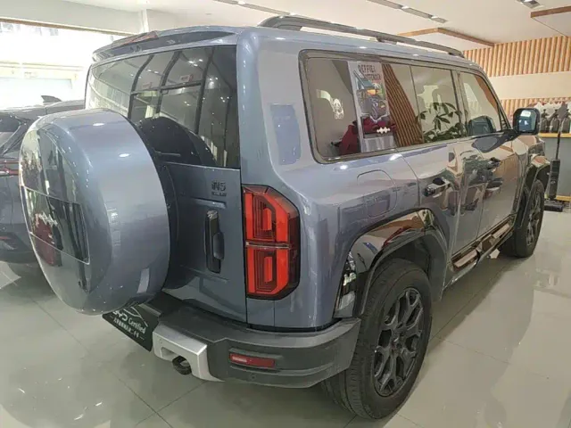 BYD FangChengBao Leopard 5 — Фото автомобиля 6