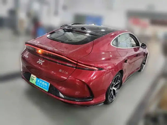 IM Motors L6 — Фото автомобиля 5