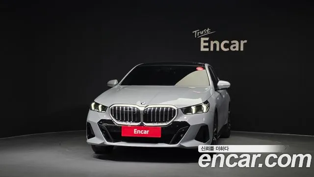 BMW 5-Series 5 серия (G60) 530i xDrive M Sport — Фото автомобиля 2