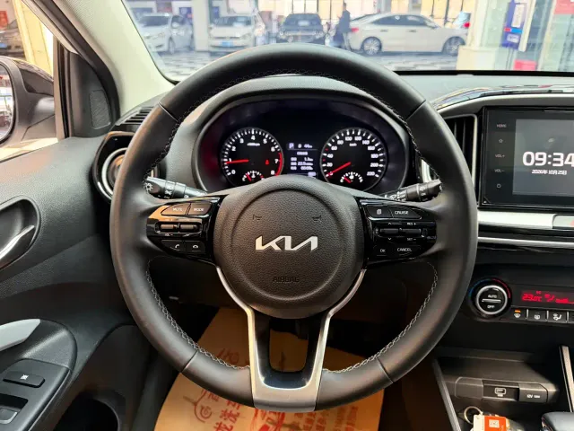 Kia KX1 — Фото автомобиля 13