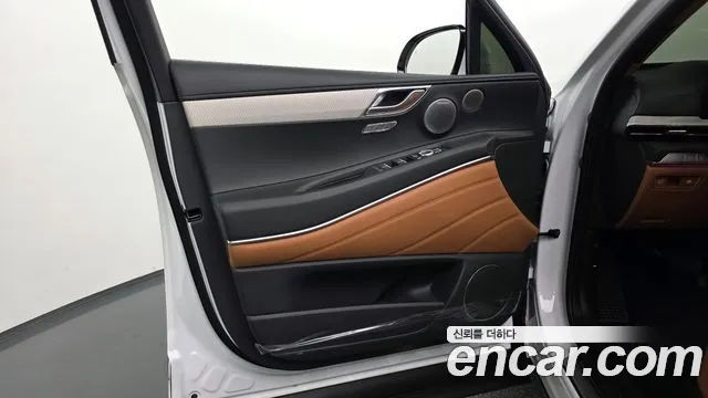 Genesis GV80 2.5T Бензин AWD — Фото автомобиля 21