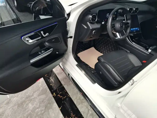 Mercedes-Benz C-Class — Фото автомобиля 15