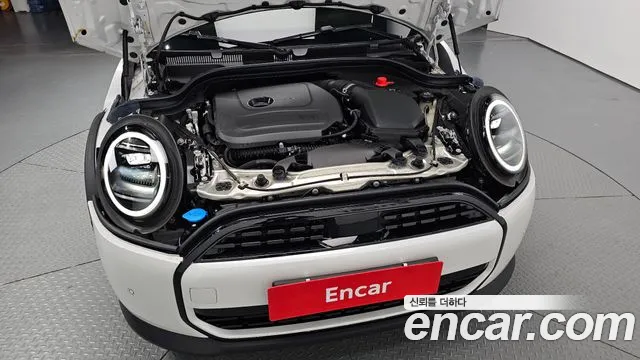MINI Cooper 4th Gen — Фото автомобиля 9