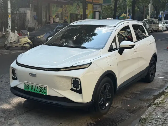 Фотография автомобиля — Geely Geometry E Firefly