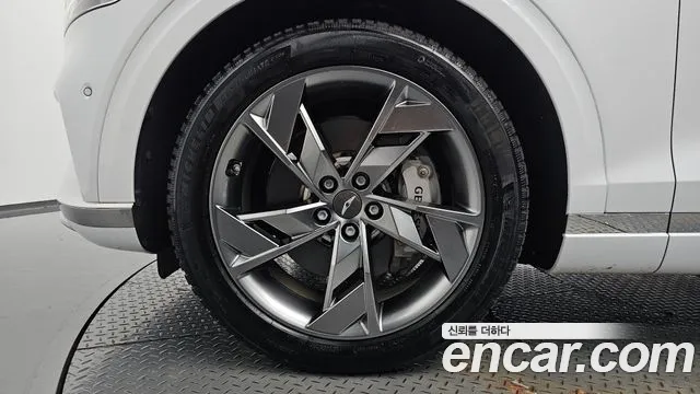 Genesis GV70 Electrified — Фото автомобиля 5