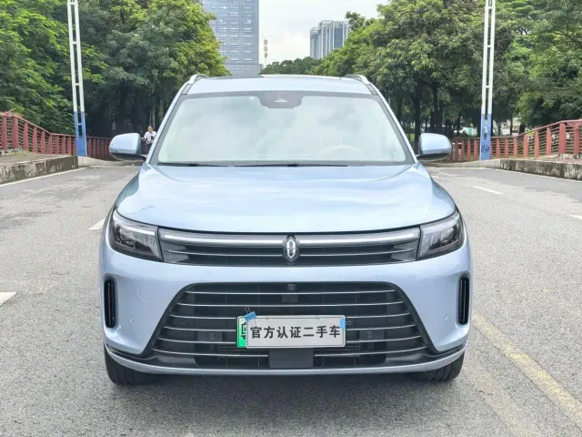 Aito M7 — Фото автомобиля 2