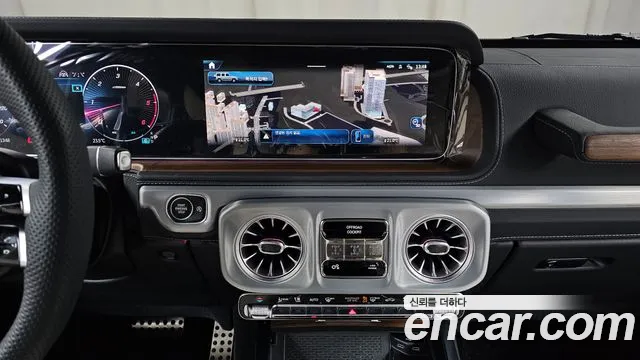 Mercedes-Benz G-Class — Фото автомобиля 12
