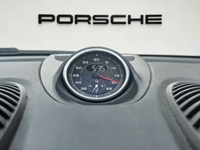 Porsche 718 — Фото автомобиля 9