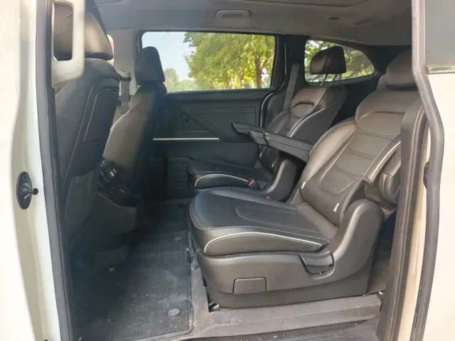 Hyundai Custo — Фото автомобиля 8