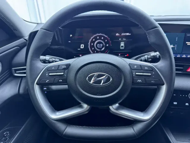Hyundai Elantra — Фото автомобиля 9