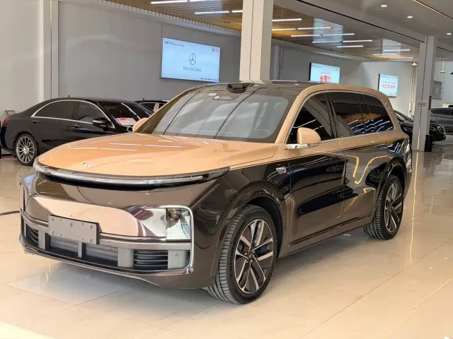 Фотография автомобиля — Li Auto L9