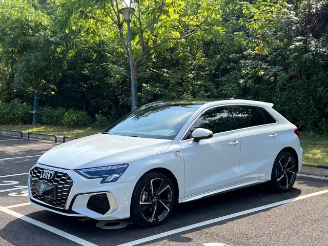 Фотография автомобиля — Audi A3