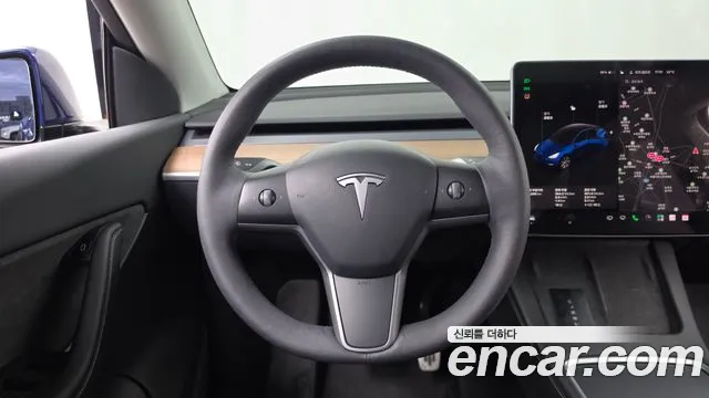 Tesla Model Y — Фото автомобиля 19