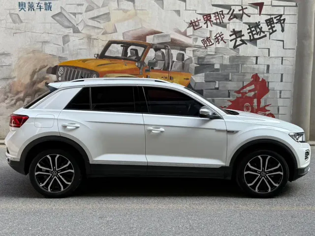 Volkswagen T-Roc — Фото автомобиля 7