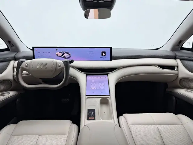 IM Motors LS6 — Фото автомобиля 9