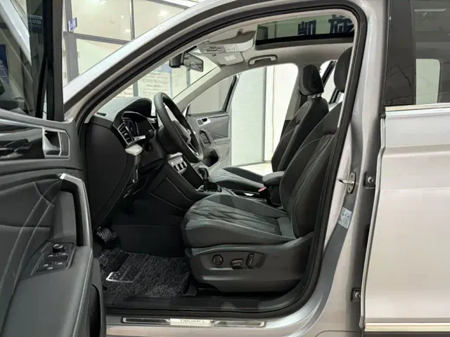Volkswagen Tiguan L — Фото автомобиля 16