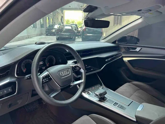 Audi A7L — Фото автомобиля 9