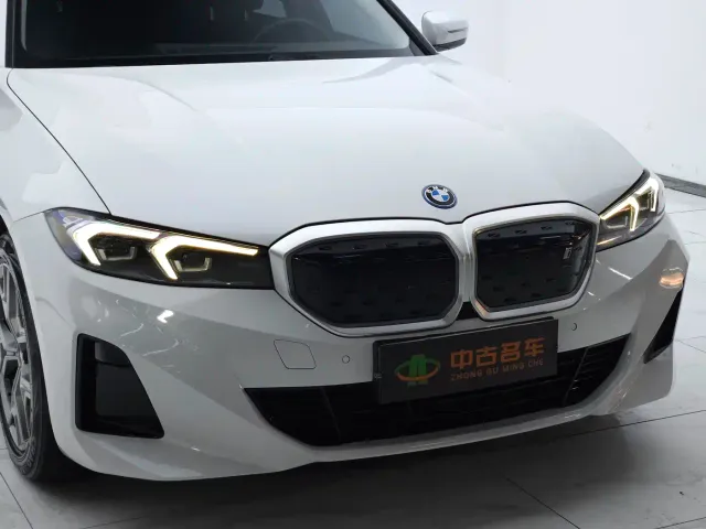 BMW i3 — Фото автомобиля 20