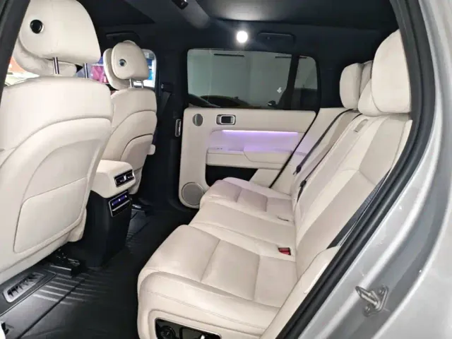 Li Auto L7 — Фото автомобиля 16