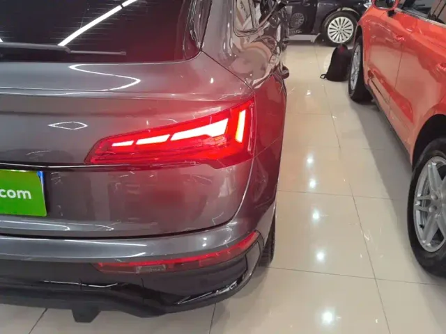 Audi Audi Q5L Sportback 2022 Facelift 40 TFSI Fashion Style — Фото автомобиля 7