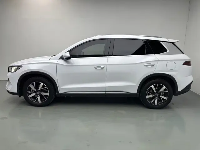 BYD Song Pro — Фото автомобиля 3