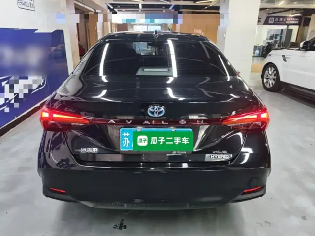 Toyota Avalon — Фото автомобиля 5