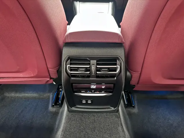 BMW 3 Series — Фото автомобиля 12