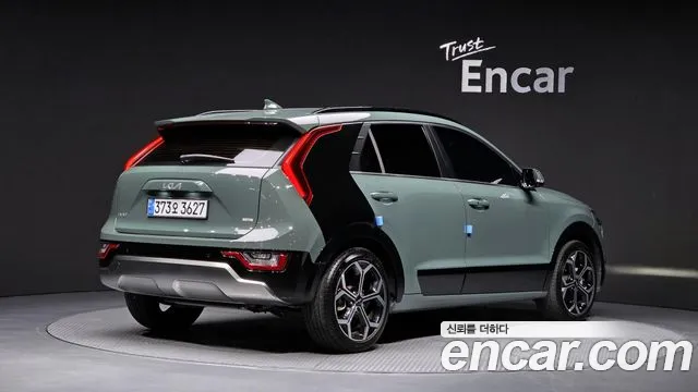 Kia Niro The All New Niro Signature — Фото автомобиля 2