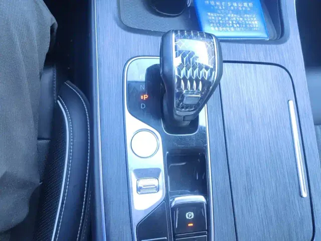 GAC Trumpchi GS8 — Фото автомобиля 15