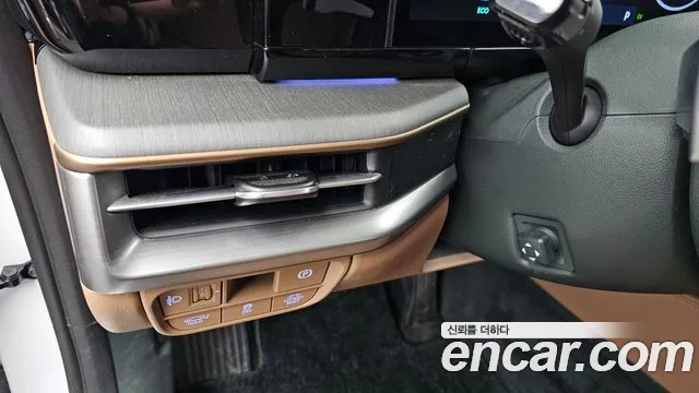 Hyundai Grandeur GN7 — Фото автомобиля 28