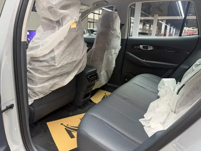 Geely Galaxy E5 — Фото автомобиля 12
